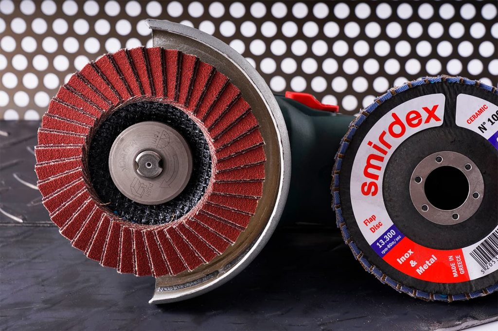Зачистной круг лепестковый 919 Ceramic, D=125 мм, P40, для УШМ, SMIRDEX Зачистной круг лепестковый 919 Ceramic, D=125 мм, P40, для УШМ, SMIRDEX